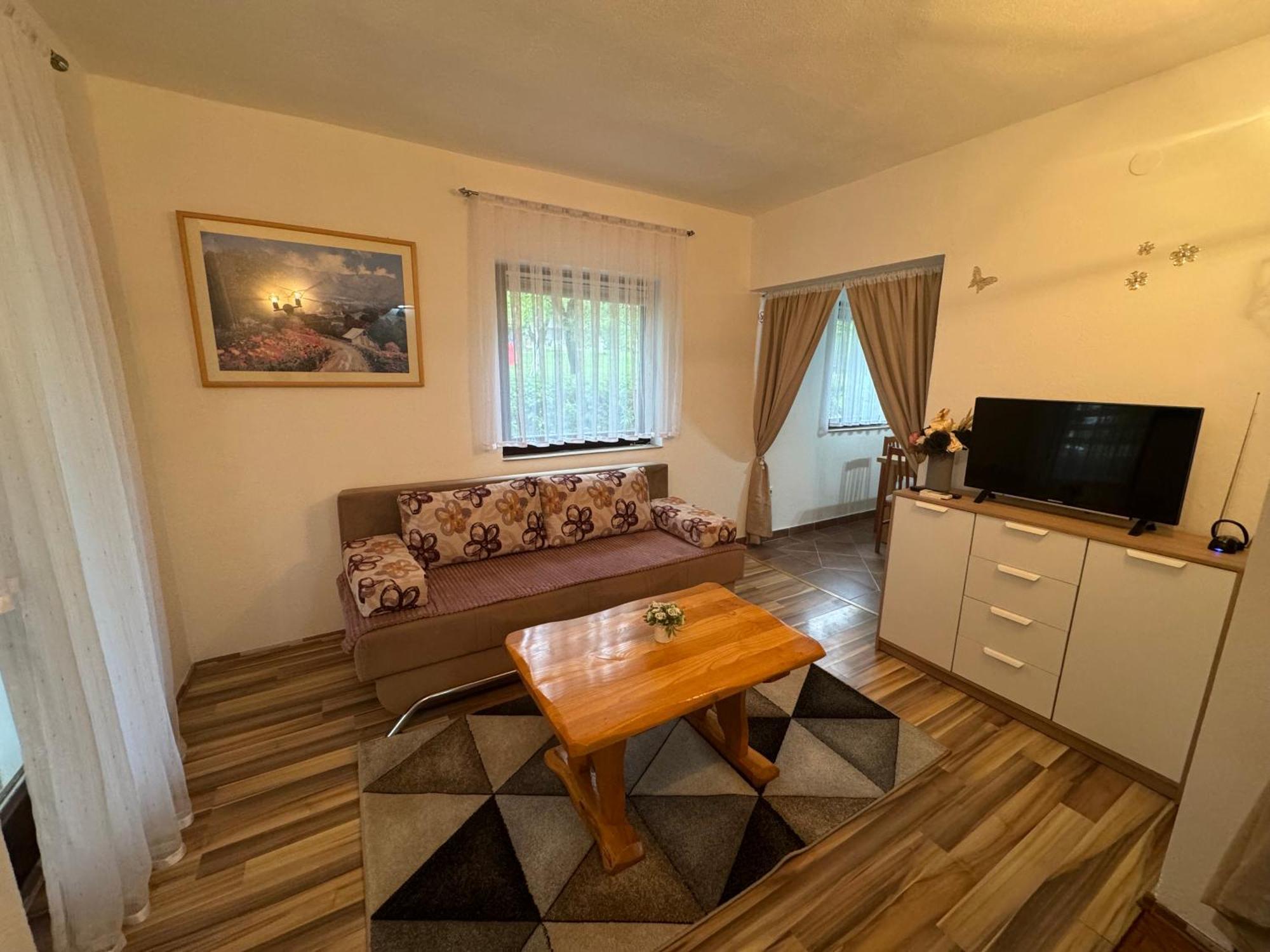 Apartment Valentina Brocanac Luaran gambar